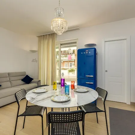 Vatican Terrace Apartment *